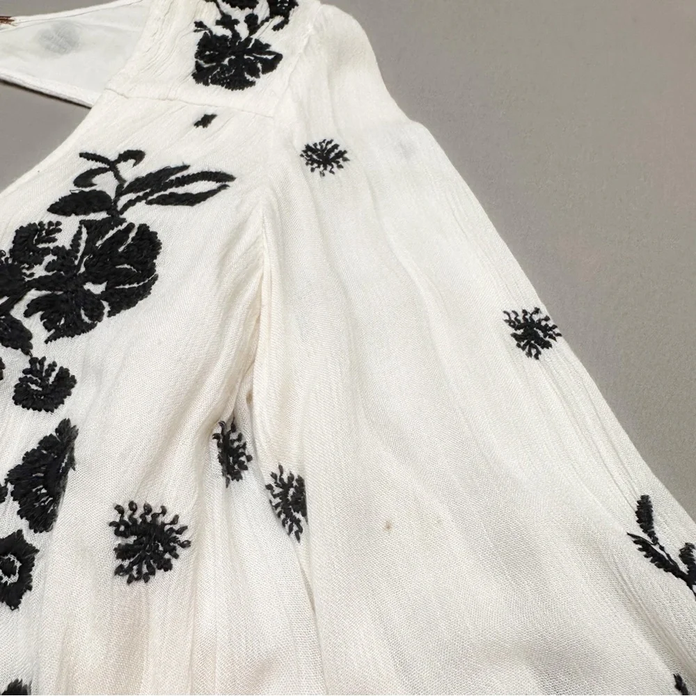 FREE PEOPLE flowy white embroidered dress, S. - Picture 14 of 16